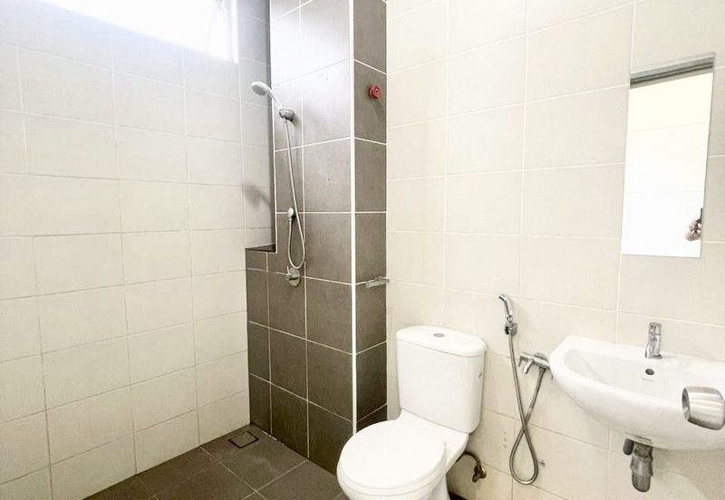 The Green @ Horizon Hills - Double Storey Terrace House For Sale Now!