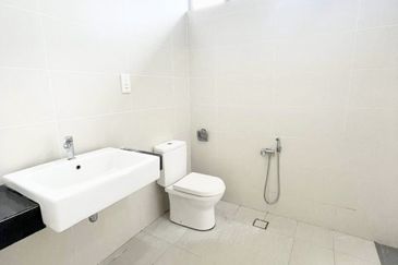 The Green @ Horizon Hills - Double Storey Terrace House For Sale Now!