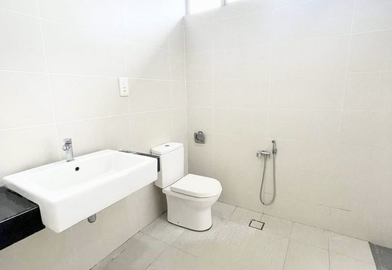 The Green @ Horizon Hills - Double Storey Terrace House For Sale Now!