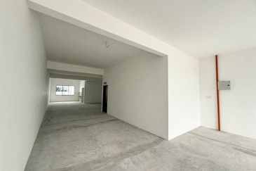 Taman Mount Austin Commercial