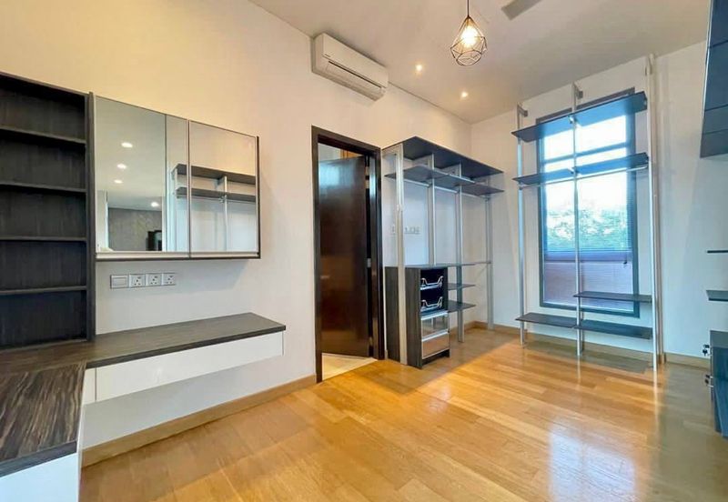 The Residence, Mont Kiara