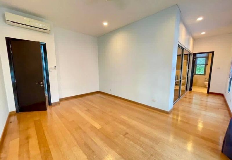 The Residence, Mont Kiara