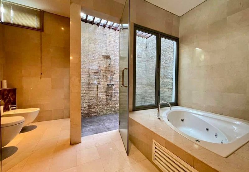 The Residence, Mont Kiara