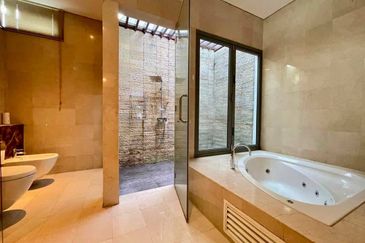 The Residence, Mont Kiara