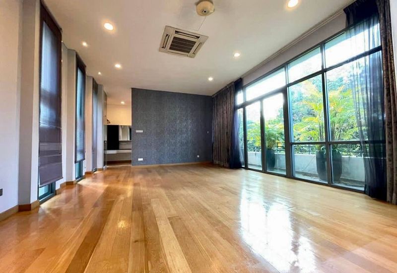 The Residence, Mont Kiara