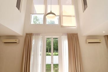 Emerald Bay @ Puteri harbour