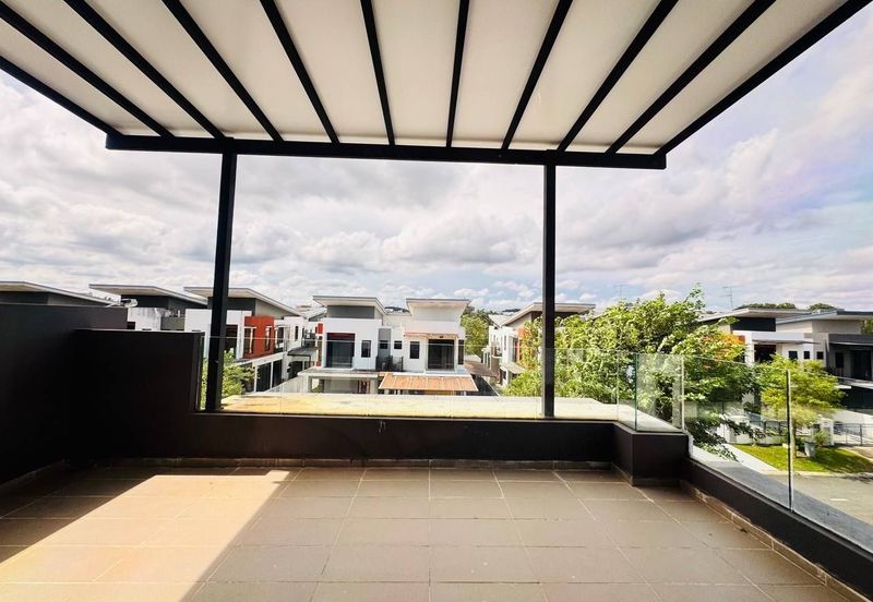 The Canal Garden South @ Horizon Hills 3 Storey Semi Detached (Cluster Type) For Sale Now!