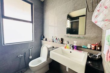 The Canal Garden South @ Horizon Hills 3 Storey Semi Detached (Cluster Type) For Sale Now!