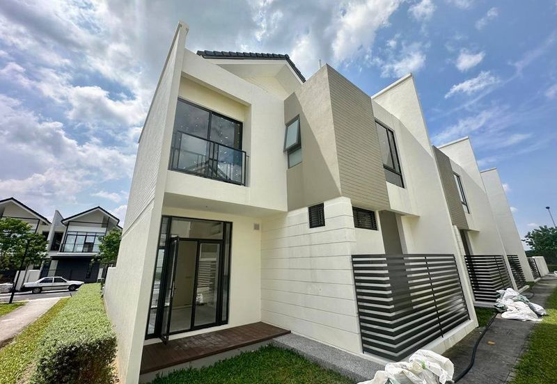 Avira Garden Terraces @ Medini