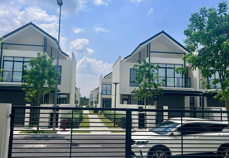 Avira Garden Terraces @ Medini