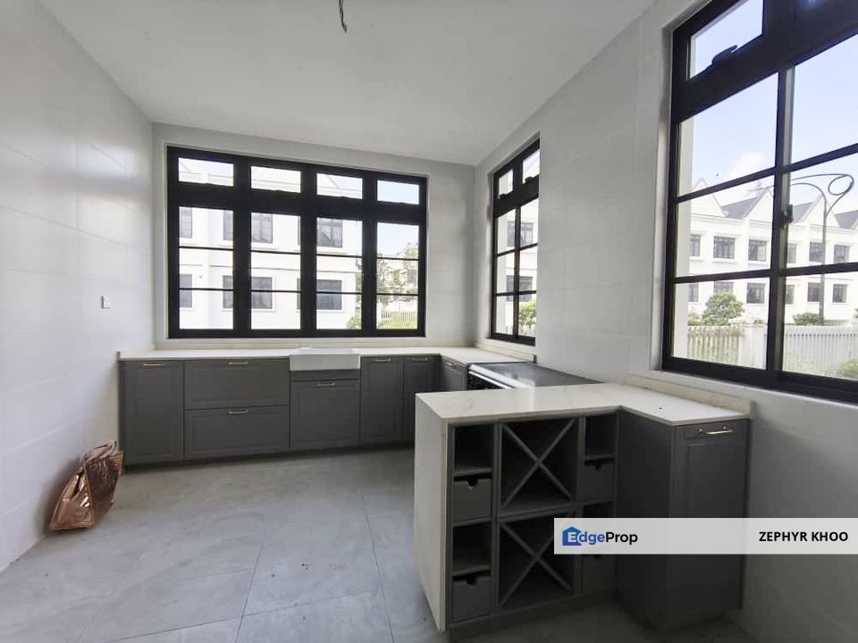 The Chateau, Grassten @ Eco Botanic 2.5-Storey Superlink House (End Lot) For Sale, Johor, Nusajaya