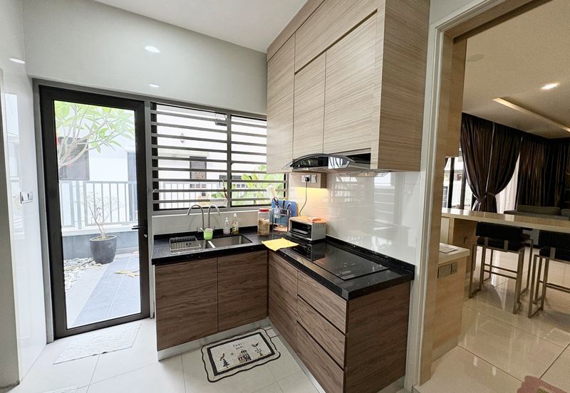 The Canal Garden South @ Horizon Hills 2 Storey Cluster House High Land For Sale Now!