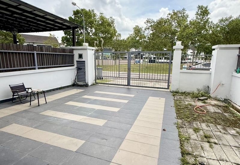 The Green @ Horizon Hills Double Storey Superlink House For Sale Now!