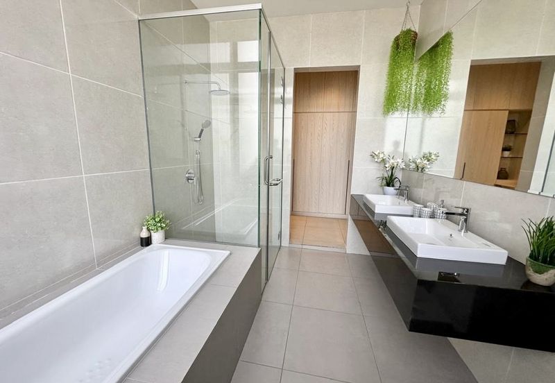 Iskandar Puteri 2 Storey Superlink House For Sale!