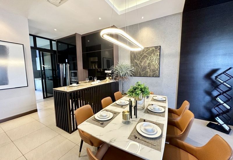 Iskandar Puteri 2 Storey Superlink House For Sale!