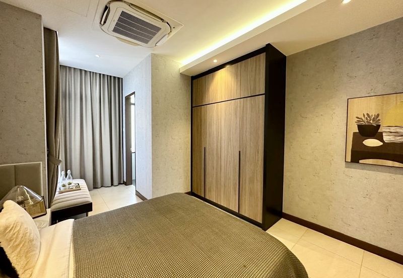 Iskandar Puteri 2 Storey Superlink House For Sale!