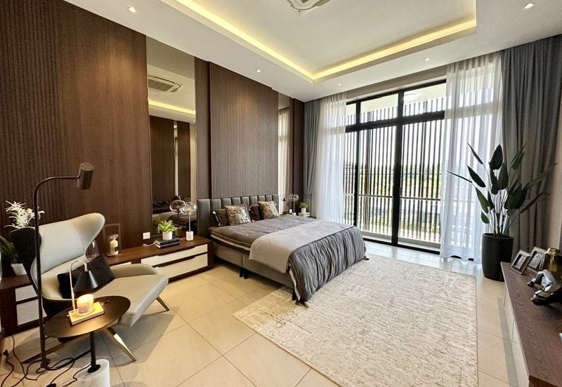 Iskandar Puteri 2 Storey Superlink House For Sale!