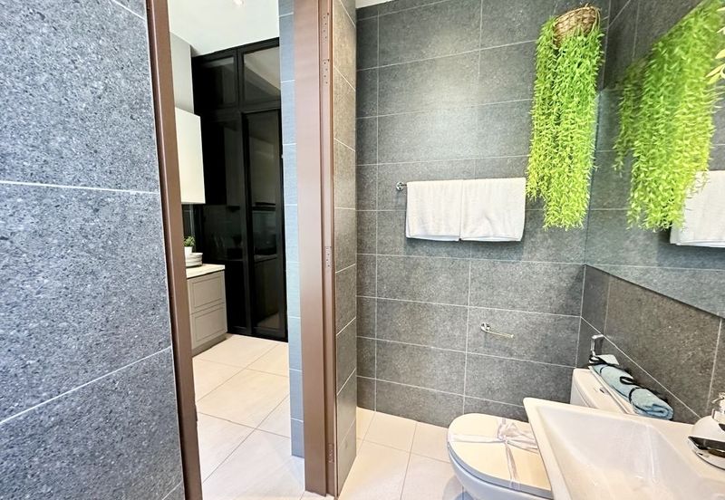 Iskandar Puteri 2 Storey Superlink House For Sale!