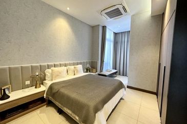 Iskandar Puteri 2 Storey Superlink House For Sale!