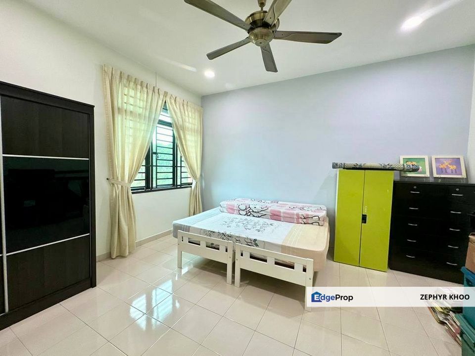 Taman Nusa Idaman Double Storey Semi Detached House For Sale, Johor, 