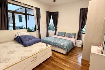 The Golf West @ Horizon Hills 2 Storey Link Bungalow House For Sale Now!