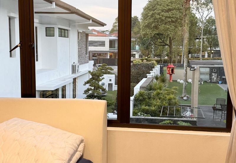 The Golf West @ Horizon Hills 2 Storey Link Bungalow House For Sale Now!