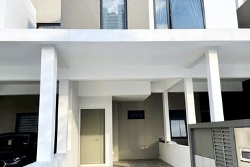 Sunway Citrine Lakehomes