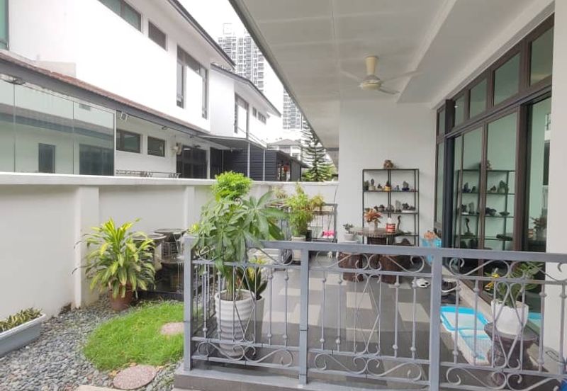 Featherstone @Eco Botanic