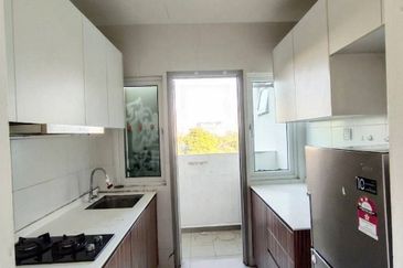 Seasons Luxury Apartments @ Amara Larkin