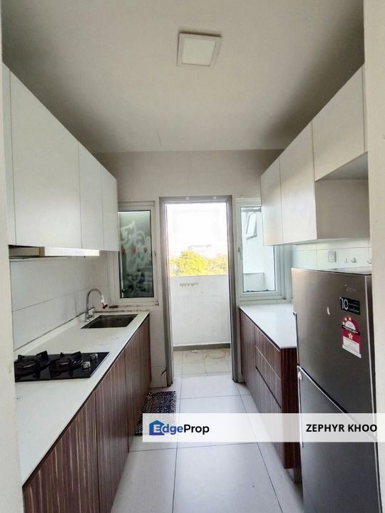 Seasons Luxury Apartment @ Amara Larkin Taman Dato Onn Apartment, Johor, Johor Bahru