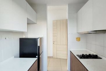 Seasons Luxury Apartments @ Amara Larkin