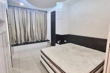 Dedaun Hijau (Greenfield Regency)