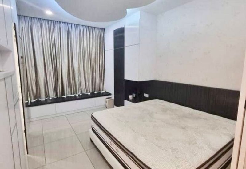 Dedaun Hijau (Greenfield Regency)