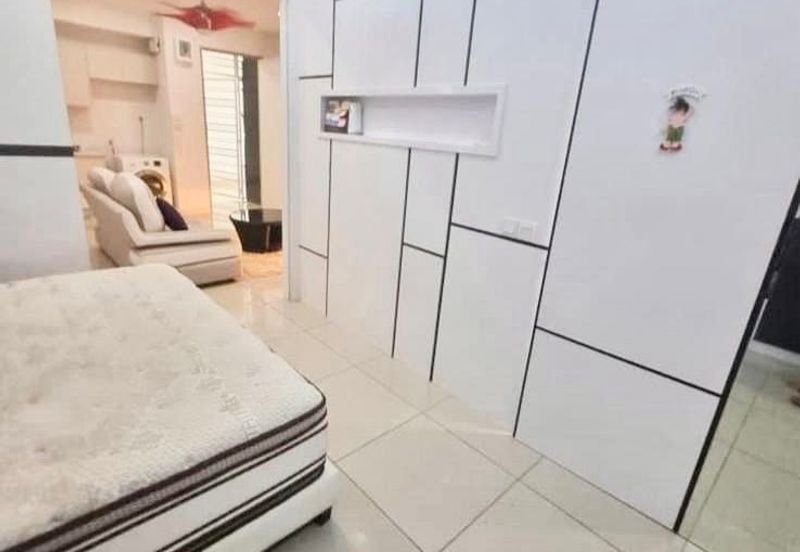 Dedaun Hijau (Greenfield Regency)