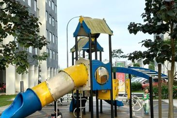 Pangsapuri Flora Damai Nearby Eco Spring Apartment For Sale