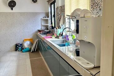 The Golf East @ Horizon Hills 2 Storey Terrace House For Sale Now!