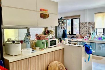 The Golf East @ Horizon Hills 2 Storey Terrace House For Sale Now!