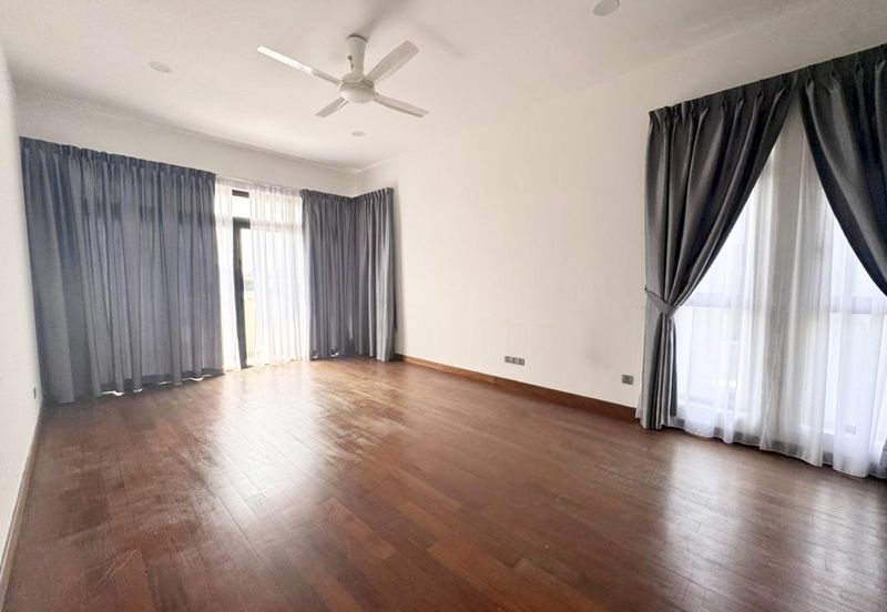 The Canal Garden @ Horizon Hills 3 Storey Semi Detached House For Sale Now!