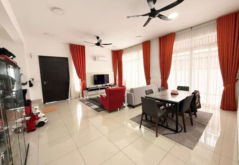 The Green @ Horizon Hills Double Storey Terrace House (End Lot) For Sale Now!