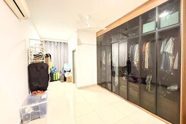 The Green @ Horizon Hills Double Storey Terrace House (End Lot) For Sale Now!