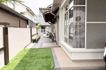 The Green @ Horizon Hills Double Storey Terrace House (End Lot) For Sale Now!