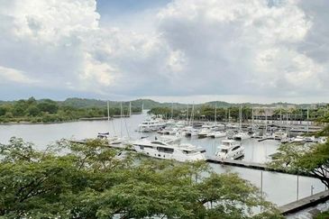 Somerset Puteri Harbour