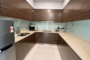 Somerset Puteri Harbour