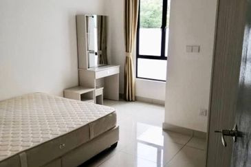 The Canal Garden North @ Horizon Hills Double Storey Terrace House For Rent!