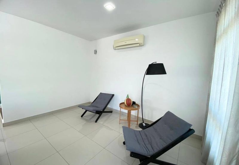 Golf East @ Horizon Hills Double Storey Cluster House For Rent Now!