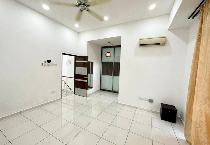 Nusa Sentral @ Iskandar Puteri Double Storey Terrace House For Rent