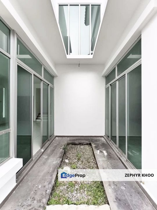 Jalan Utama @ Mutiara Rini Double Storey Semi Detached House For Sale, Johor, Skudai