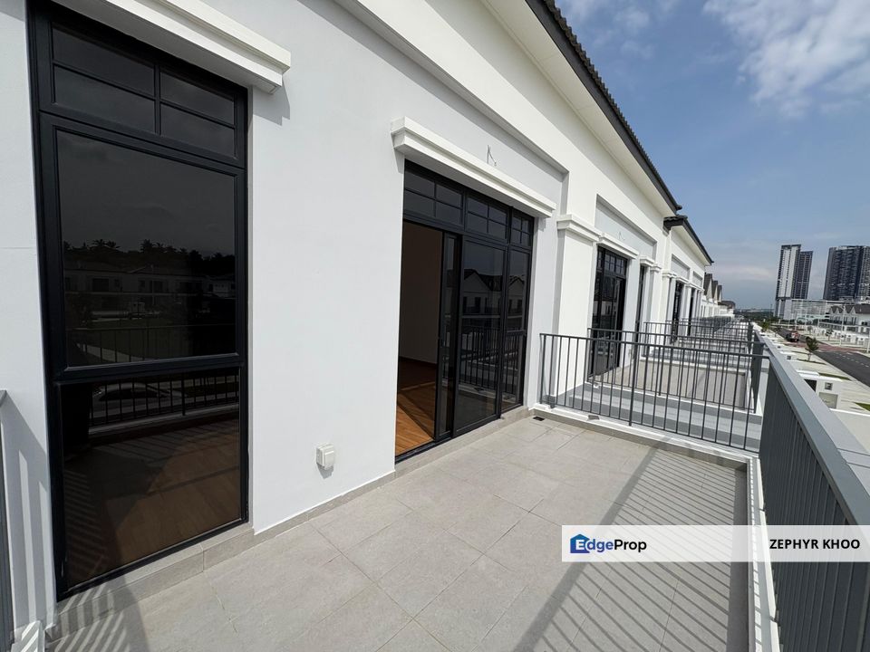 Wallace, Commune @ Eco Botanic Double Storey Link Cluster House For Sale, Johor, Nusajaya