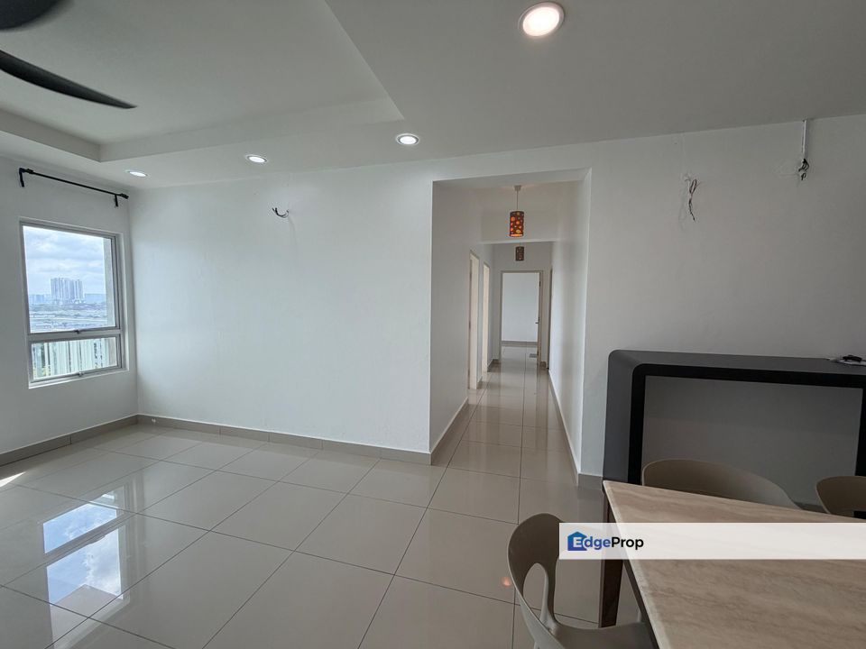 Idaman Residence, Taman Bukit Indah @Iskandar Puteri, Middle Floor Apartment for Sale !, Johor, Nusajaya