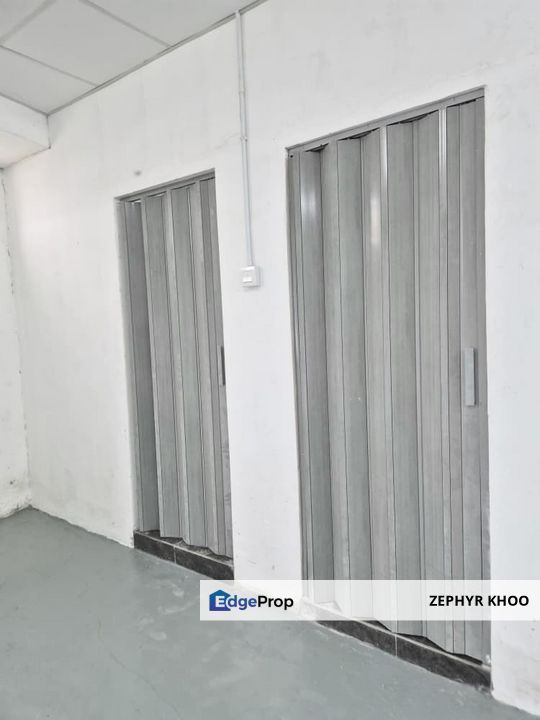 Taman Nusa Bestari Whole Block Shoplot For Rent, Johor, 